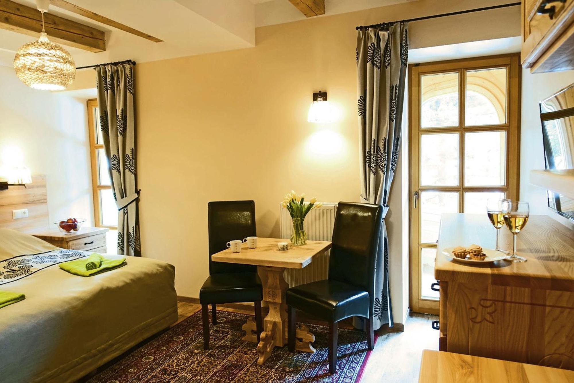 Osrodek Wypoczynkowy Tatrzanska Hotel Zakopane Bilik gambar